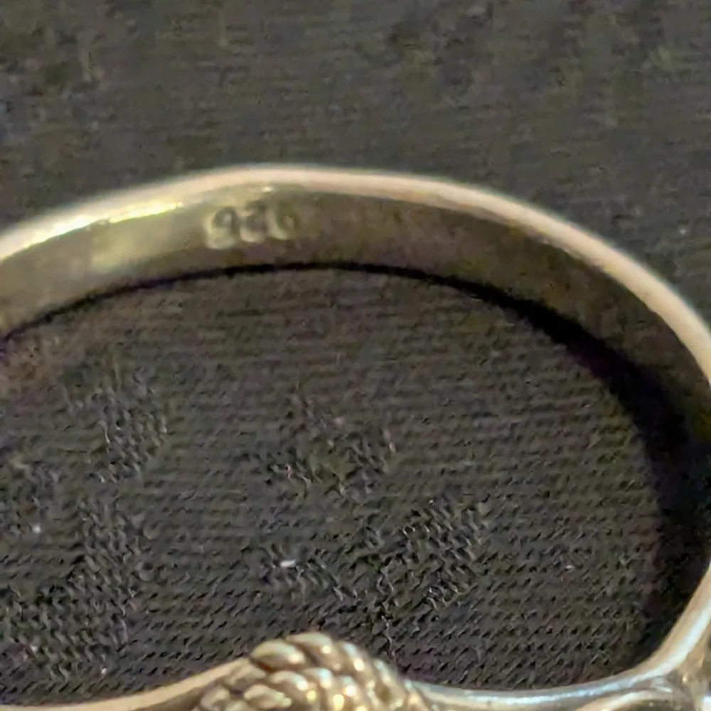 🆕 Elegant Solid Sterling Silver Ring Teardrop Genuine Topaz Ring Size 10 - Picture 4 of 7